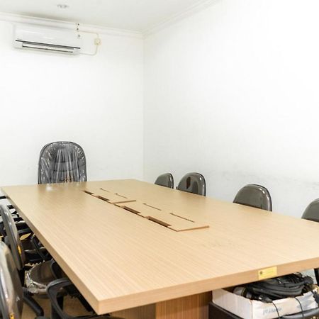 Reddoorz Plus Syariah Near Java Supermall Semarang 2 Dış mekan fotoğraf