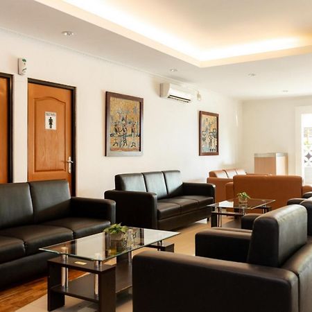 Reddoorz Plus Syariah Near Java Supermall Semarang 2 Dış mekan fotoğraf