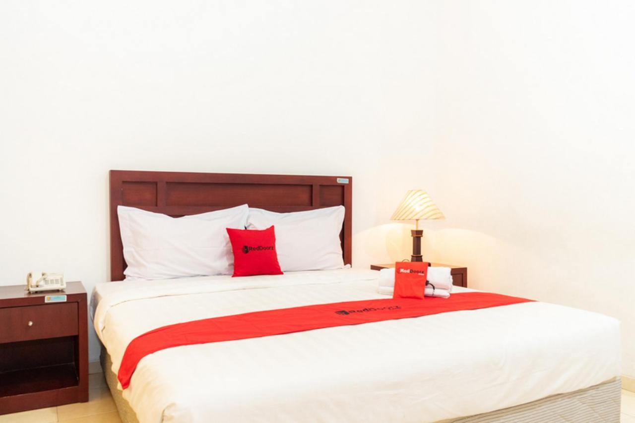 Reddoorz Plus Syariah Near Java Supermall Semarang 2 Dış mekan fotoğraf