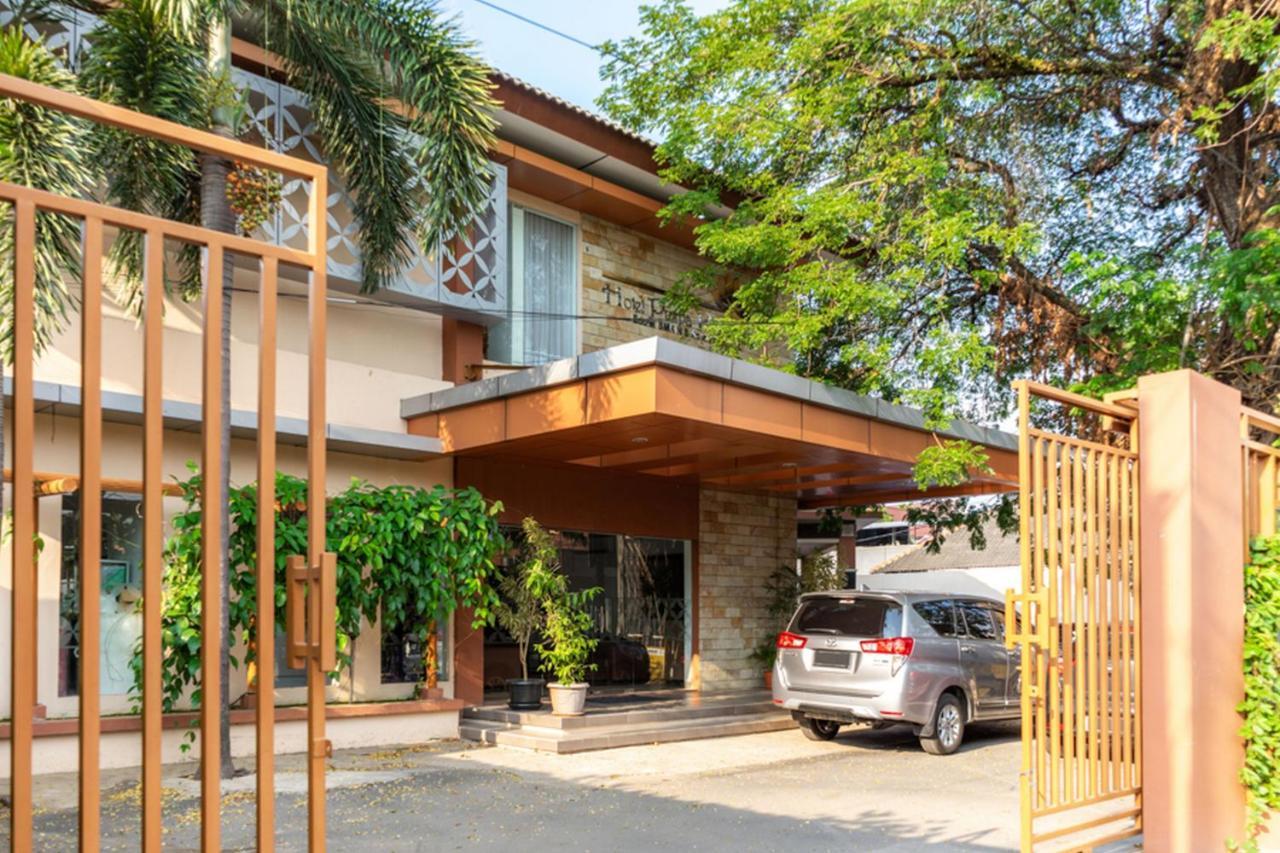 Reddoorz Plus Syariah Near Java Supermall Semarang 2 Dış mekan fotoğraf
