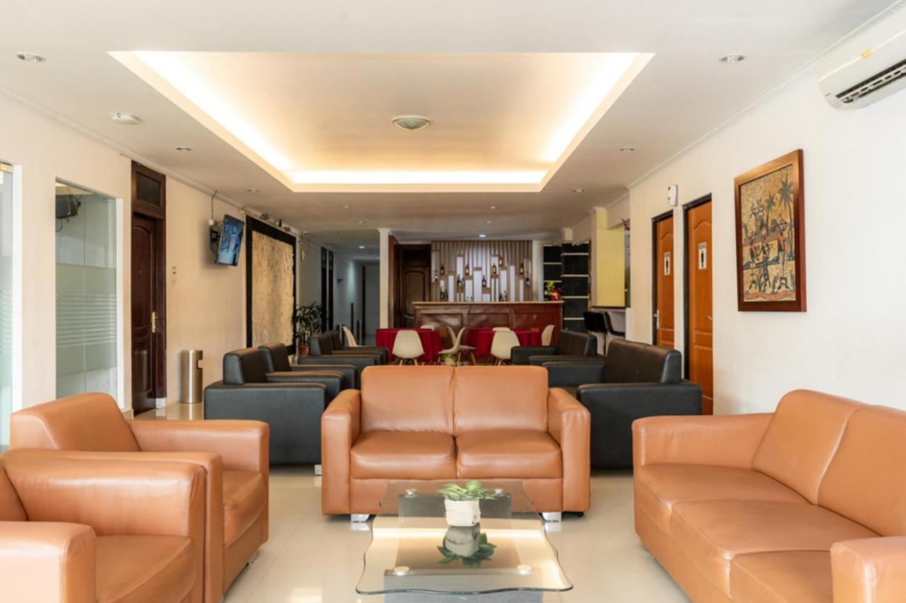 Reddoorz Plus Syariah Near Java Supermall Semarang 2 Dış mekan fotoğraf