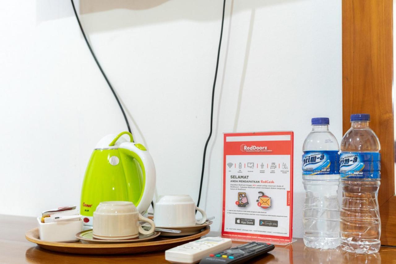 Reddoorz Plus Syariah Near Java Supermall Semarang 2 Dış mekan fotoğraf