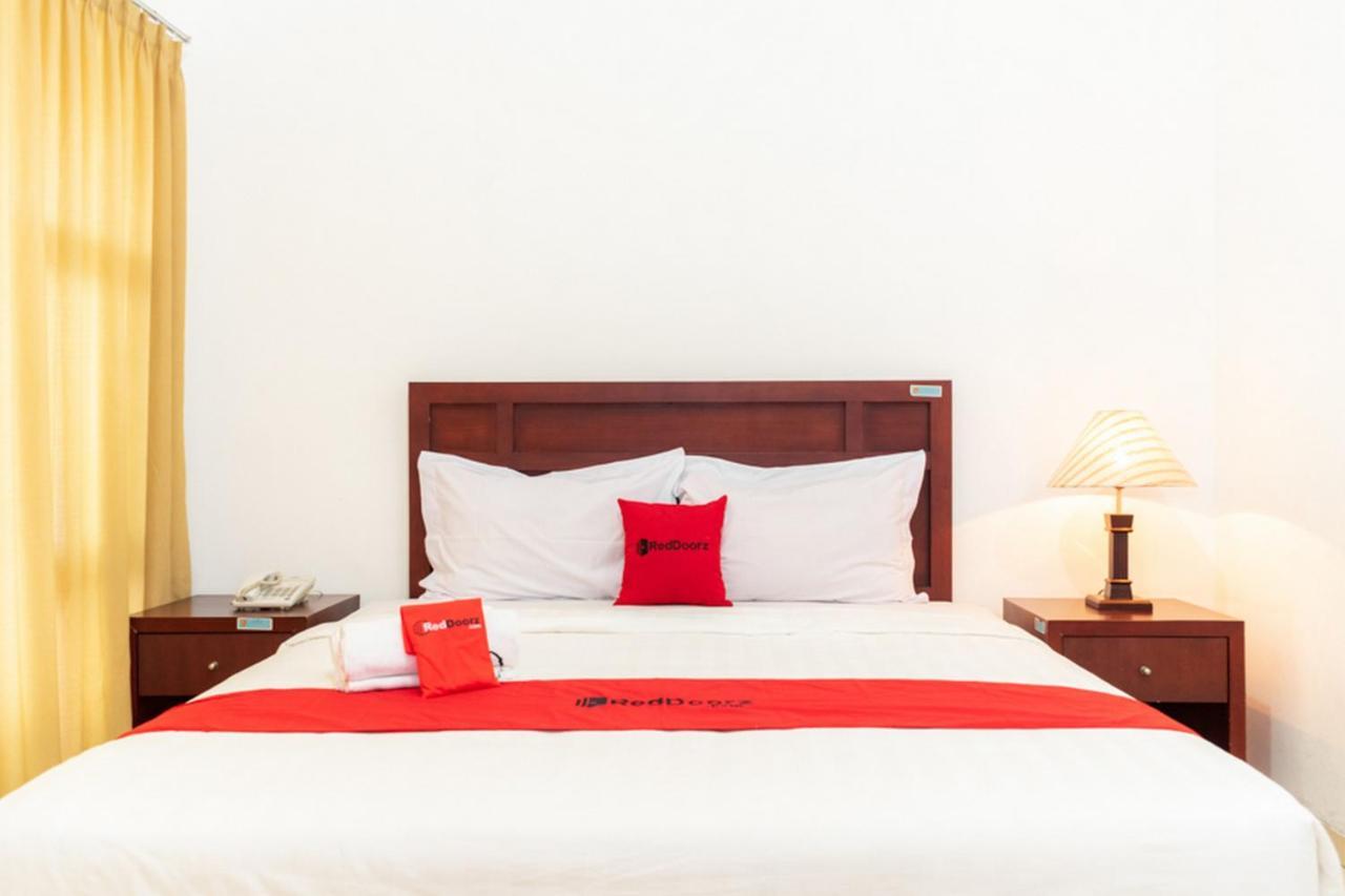Reddoorz Plus Syariah Near Java Supermall Semarang 2 Dış mekan fotoğraf