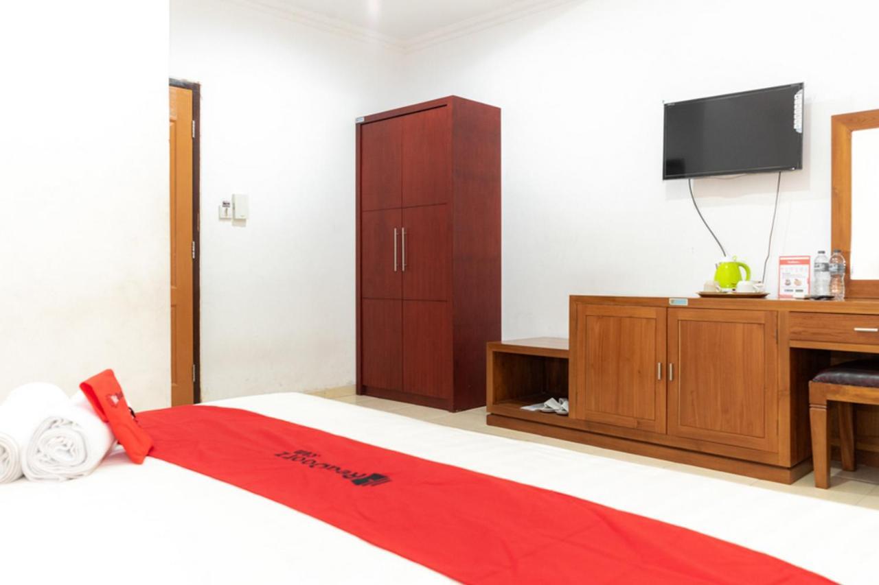 Reddoorz Plus Syariah Near Java Supermall Semarang 2 Dış mekan fotoğraf