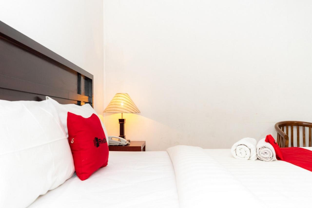 Reddoorz Plus Syariah Near Java Supermall Semarang 2 Dış mekan fotoğraf