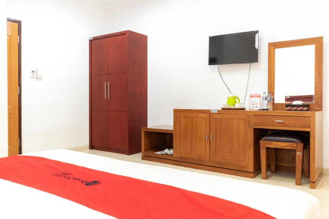 Reddoorz Plus Syariah Near Java Supermall Semarang 2 Dış mekan fotoğraf